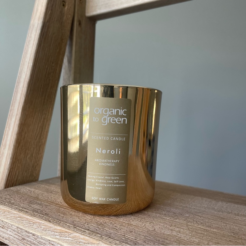 Organic to Green Kindness Neroli Aromatherapy with Rose Quartz soy wax candle.